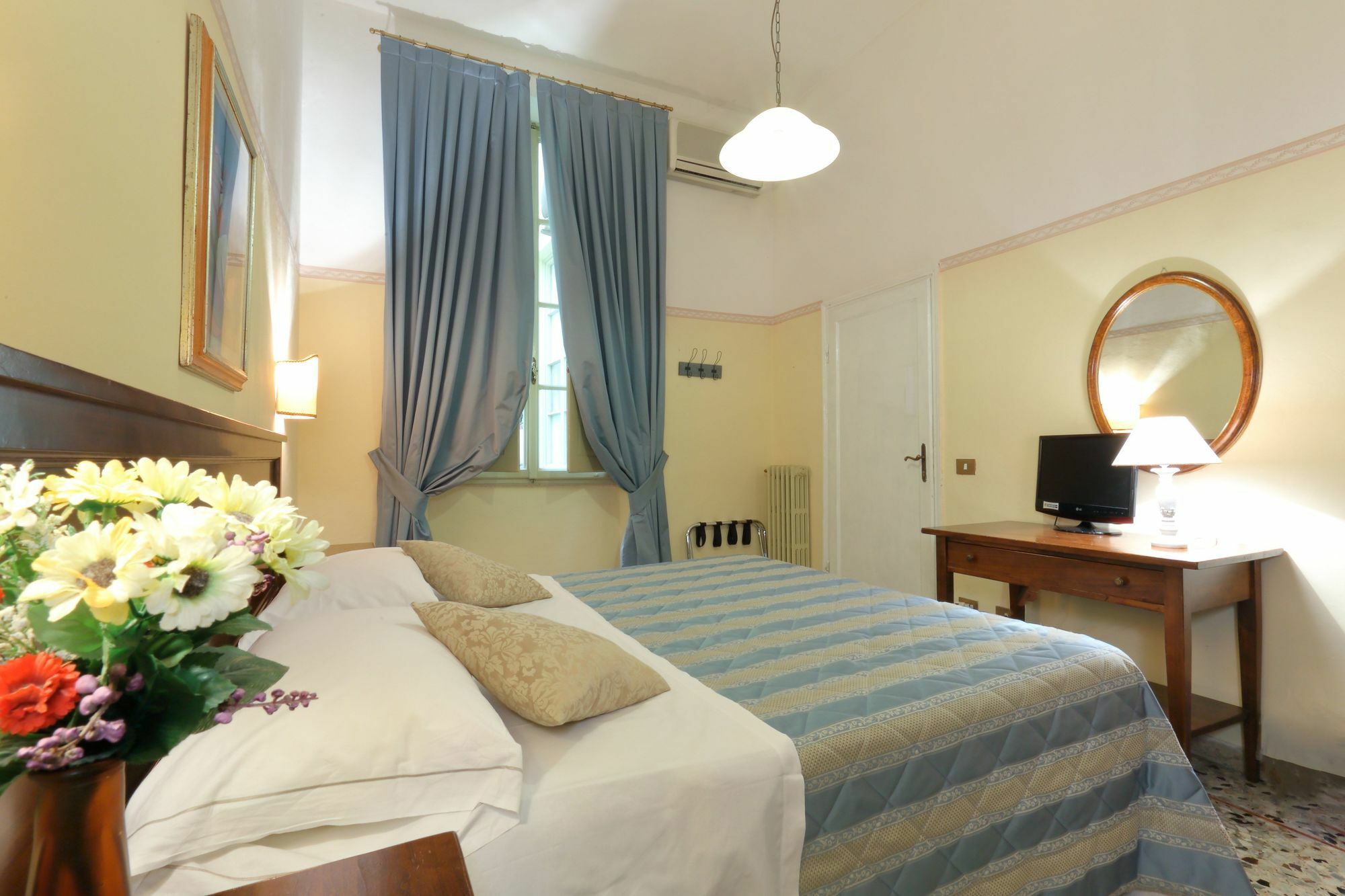 Tourist House Duomo Otel Floransa Dış mekan fotoğraf